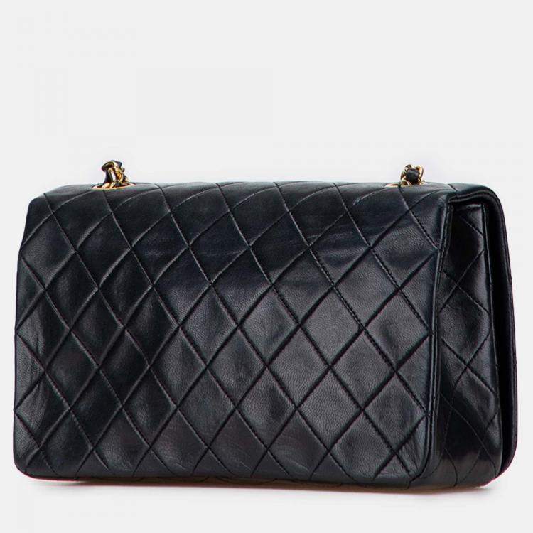 Pre Owned Chanel Black CC Quilted Lambskin Full Single Flap