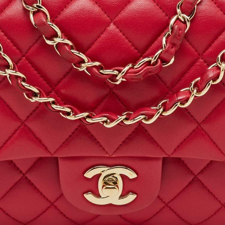 Pre Owned Chanel Pink Quilted Leather Medium Classic Double Flap Bag