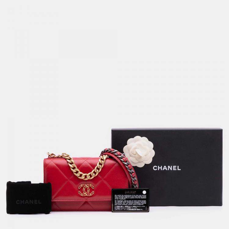 Pre Owned Chanel Red Quilted Goatskin 19 Wallet on Chain