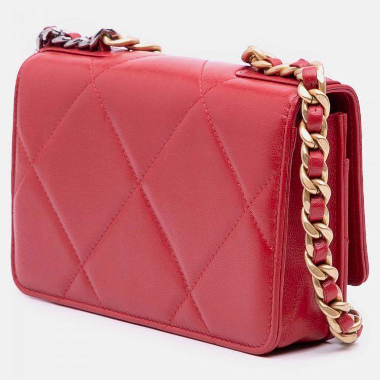 Pre Owned Chanel Red Quilted Goatskin 19 Wallet on Chain