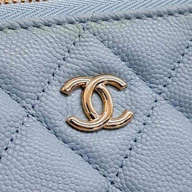 Pre Owned Chanel New Medium Blue Caviar Leather Clutch