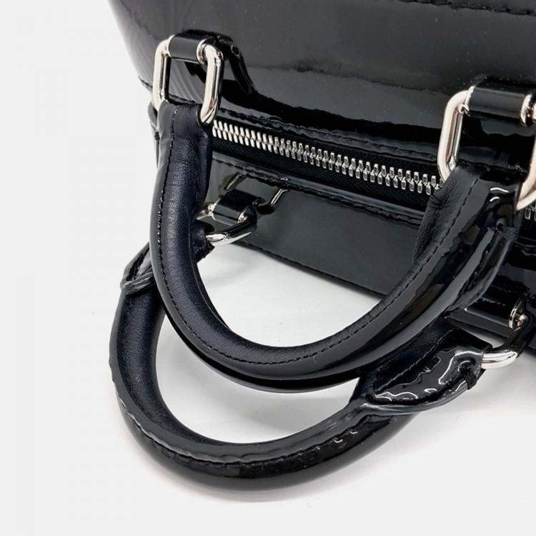 Pre Owned Chanel Small Black Patent Leather Vanity Cosmetic Case