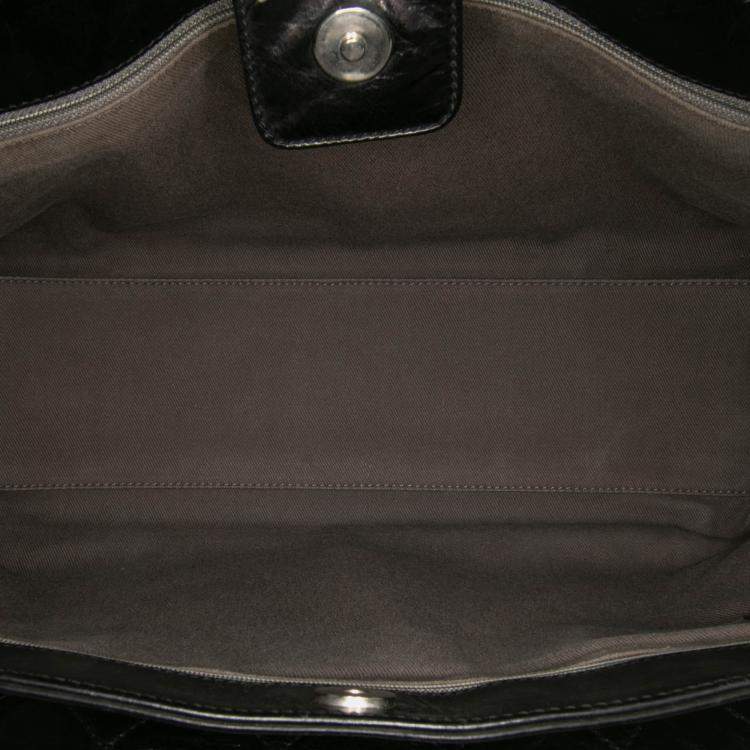 Pre Owned Chanel Black Medium Quilted Glazed Calfskin Executive Tote