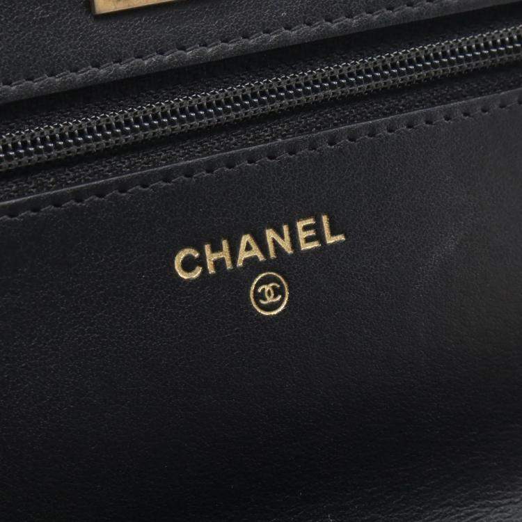 Pre Owned Chanel 2.55 Black Gold Leather Shoulder Bag