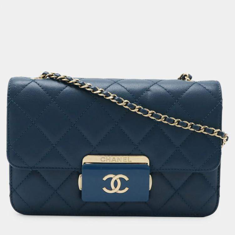 Pre Owned Chanel Beauty Lock Matelasse Blue Leather Flap Chain Shoulder Bag