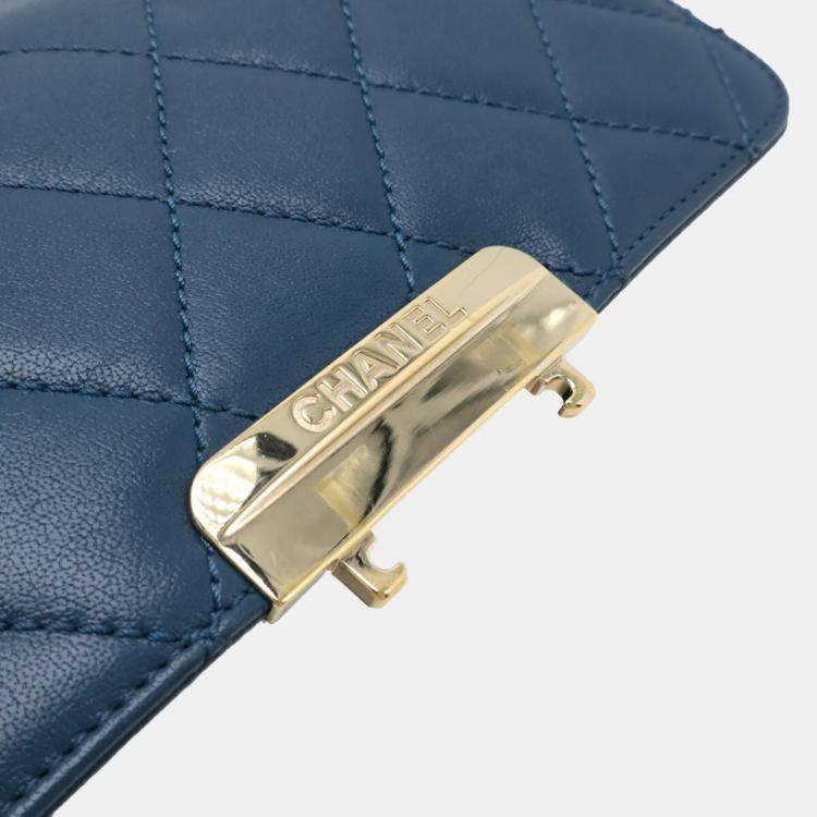 Pre Owned Chanel Beauty Lock Matelasse Blue Leather Flap Chain Shoulder Bag