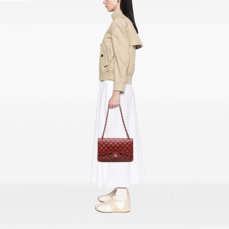مملوكة مسبقًا Chanel Red Jumbo Classic Lambskin Double Flap