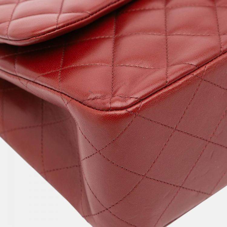 مملوكة مسبقًا Chanel Red Jumbo Classic Lambskin Double Flap