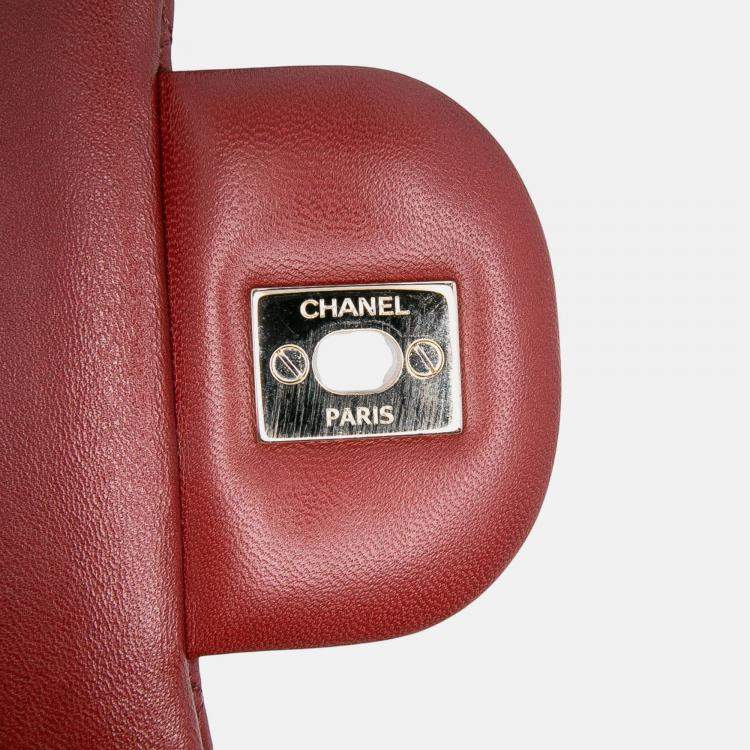 مملوكة مسبقًا Chanel Red Jumbo Classic Lambskin Double Flap