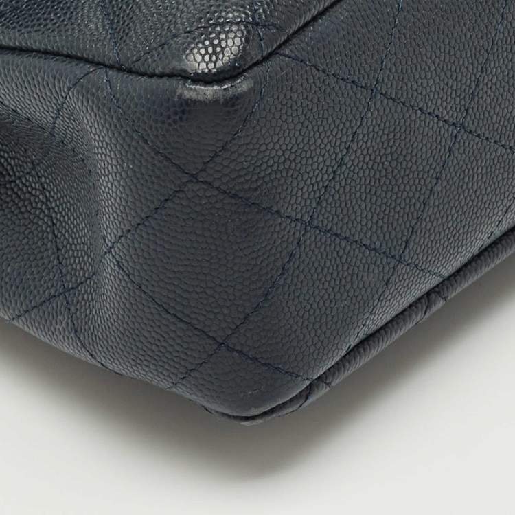 Pre Owned Chanel Navy Blue Quilted Caviar Leather Medium Classic Double Flap Bag