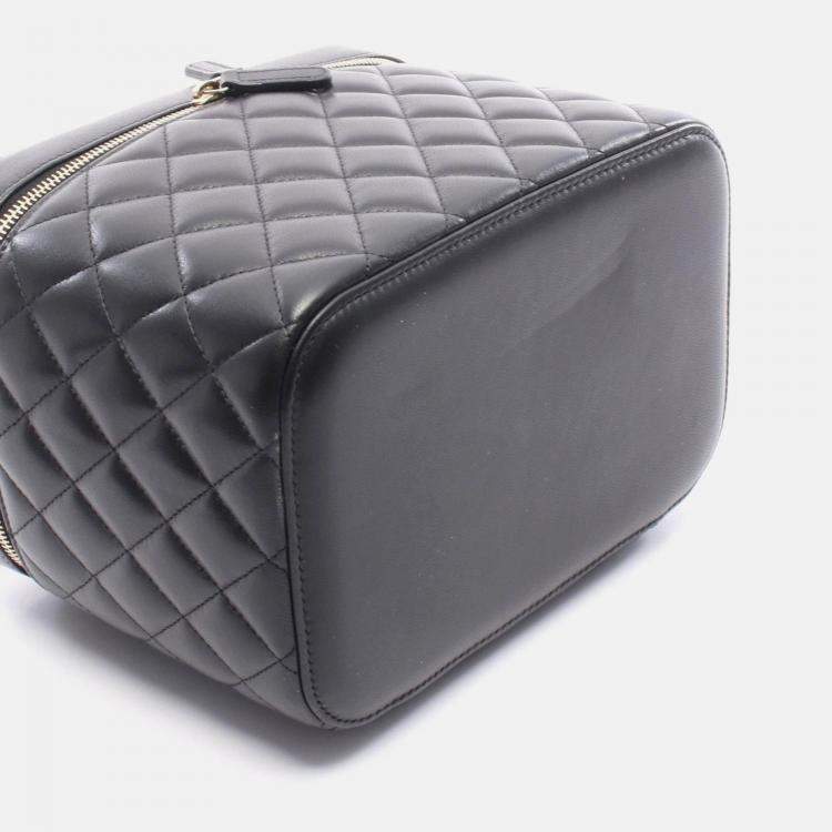 Pre Owned Chanel Matelassé Coco CC Black Lamb Leather Vanity Handbag