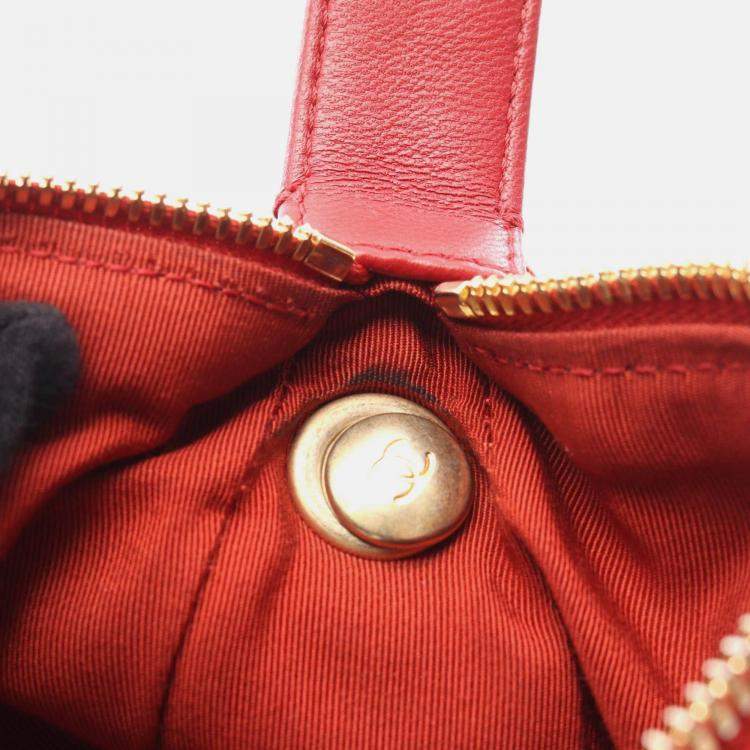 Pre Owned Chanel 19 Dix-Neuf Matelassé Small Coco CC Lambskin Hobo Chain Shoulder Bag GHW