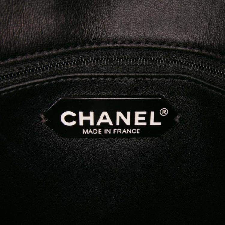 Pre Owned Chanel Black Quilted Lambskin Pagoda Accordion Flap
