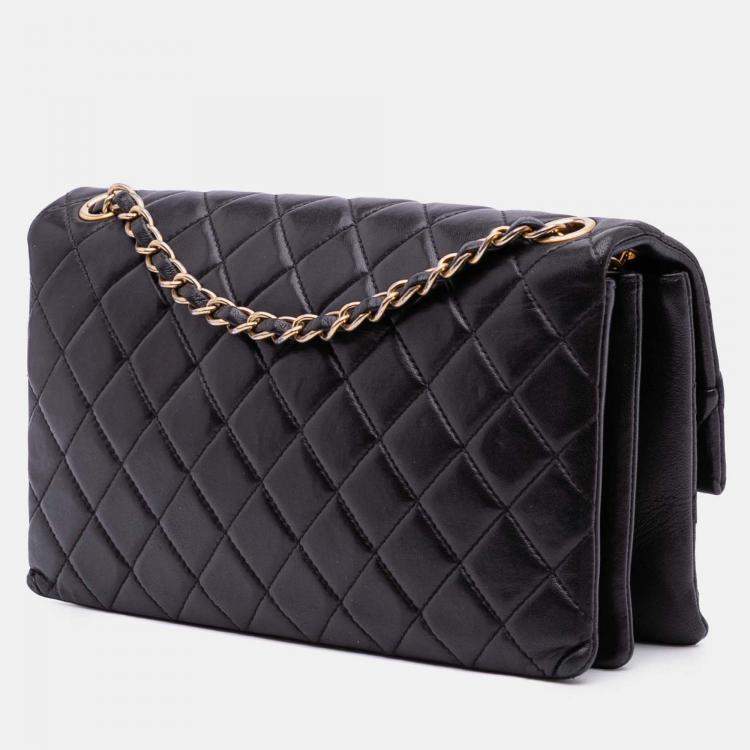 Pre Owned Chanel Black Quilted Lambskin Pagoda Accordion Flap