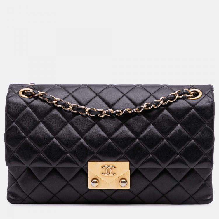Pre Owned Chanel Black Quilted Lambskin Pagoda Accordion Flap