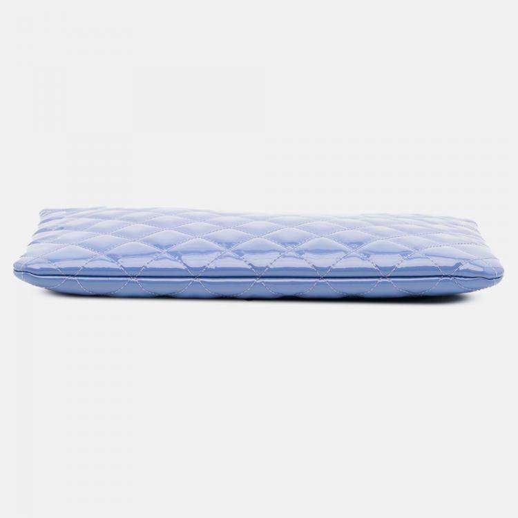 Pre Owned Chanel Blue Medium Quilted Patent O Case Clutch