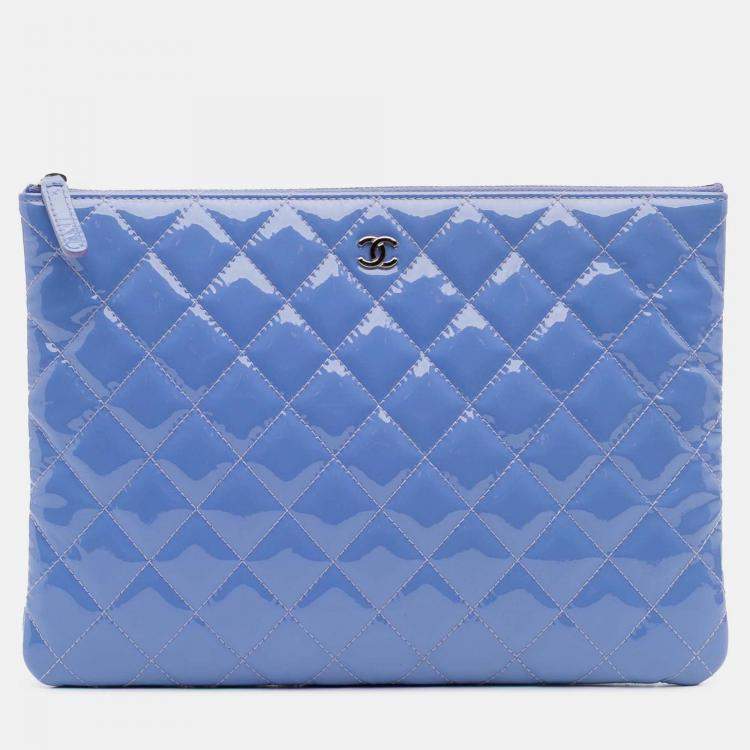 Pre Owned Chanel Blue Medium Quilted Patent O Case Clutch