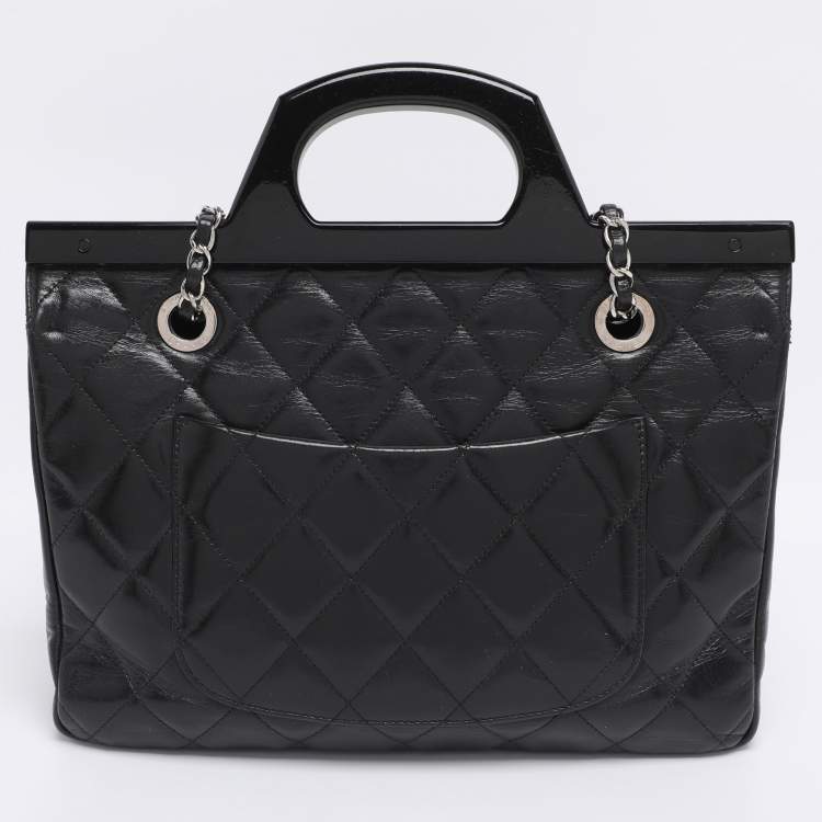 Pre Owned Chanel Black Quilted Glazed Leather Small CC Delivery Bag
