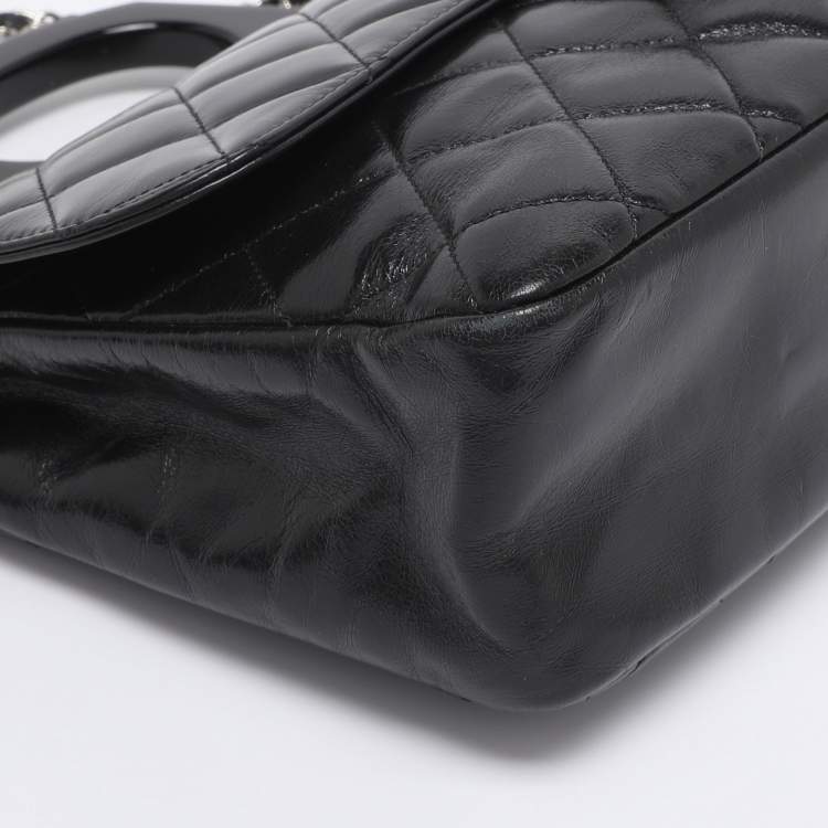 Pre Owned Chanel Black Quilted Glazed Leather Small CC Delivery Bag