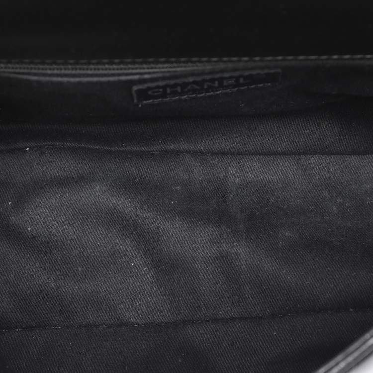 Pre Owned Chanel Black Quilted Glazed Leather Small CC Delivery Bag