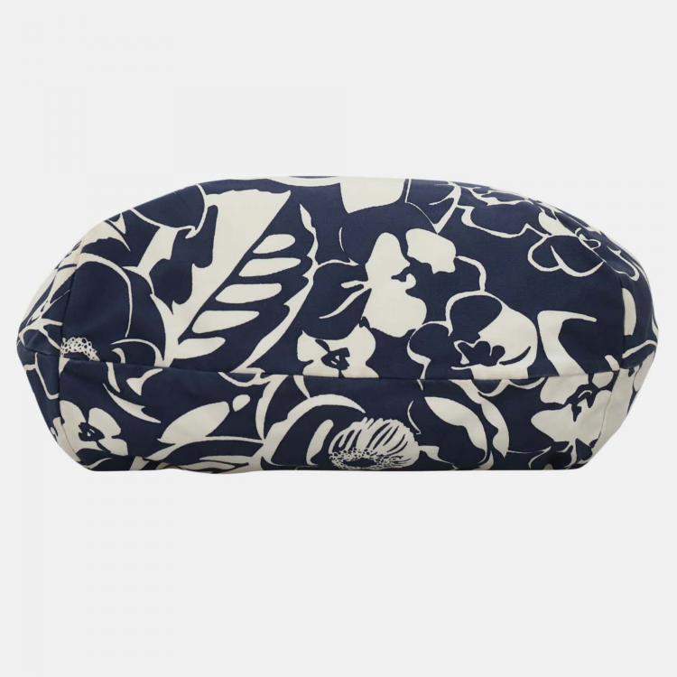 Pre Owned Chanel 2021 Coco Beach Blue/White Canvas Tote Bag