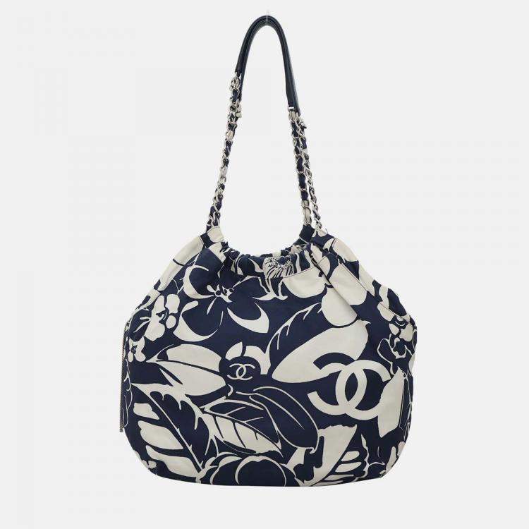 Pre Owned Chanel 2021 Coco Beach Blue/White Canvas Tote Bag