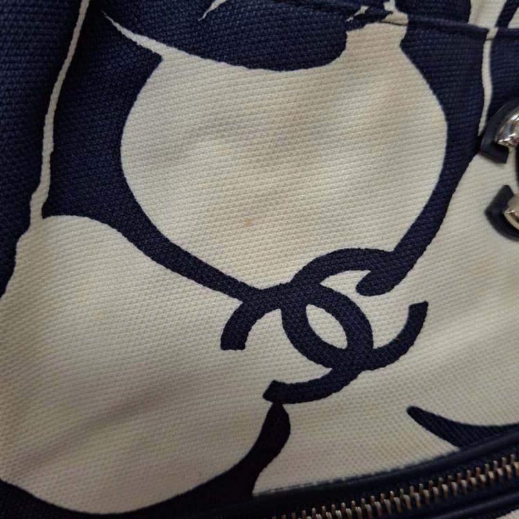 Pre Owned Chanel 2021 Coco Beach Blue/White Canvas Tote Bag