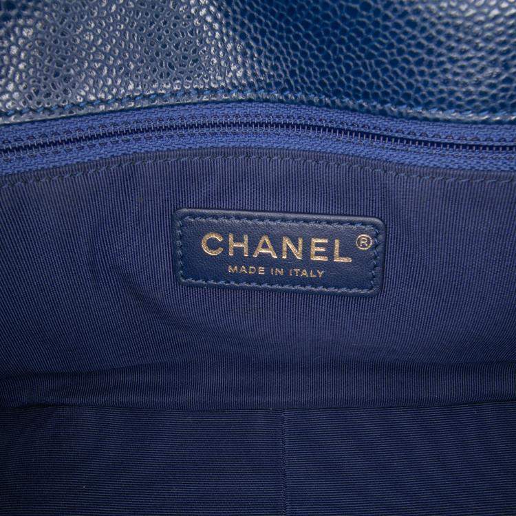 Pre Owned Chanel Navy Blue Small Quilted Caviar Carry Around Flap