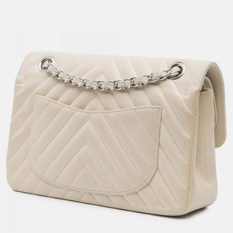 Pre Owned Chanel Classic Double Flap Small White Chevron Lambskin Shoulder Bag