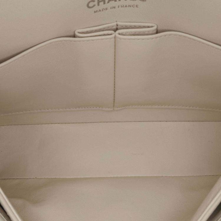 Pre Owned Chanel Classic Double Flap Small White Chevron Lambskin Shoulder Bag