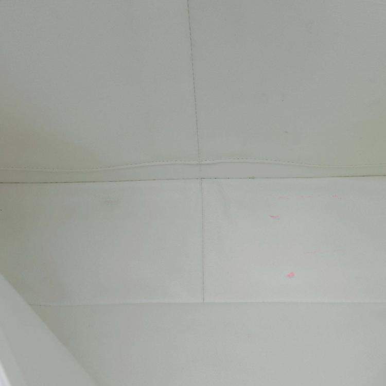 Pre Owned Chanel Classic Double Flap Jumbo White Caviar Shoulder Bag