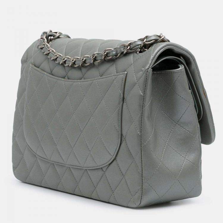 Pre Owned Chanel Classic Double Flap Jumbo Silver Lambskin Shoulder Bag