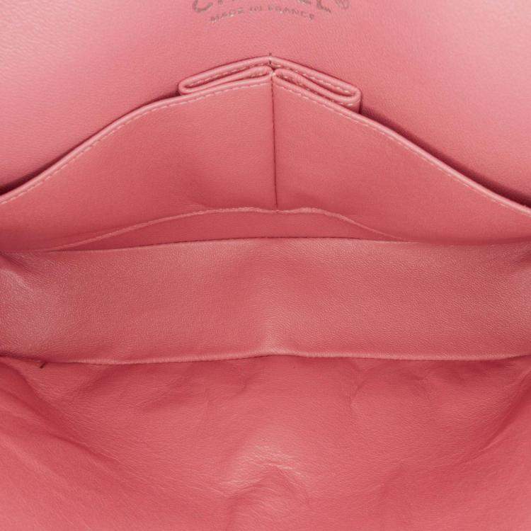 Pre Owned Chanel Classic Double Flap Medium Pink Lambskin Shoulder Bag