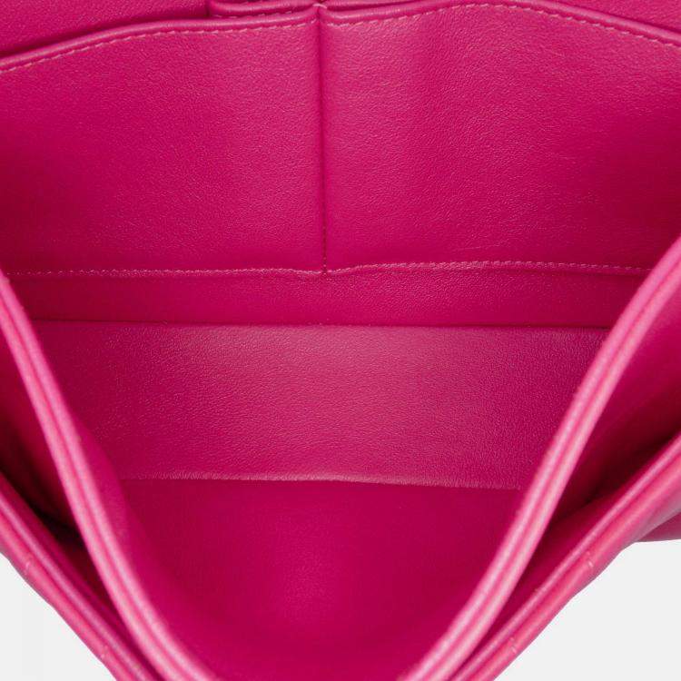 Pre Owned Chanel Classic Double Flap Medium Pink Chevron Lambskin Shoulder Bag