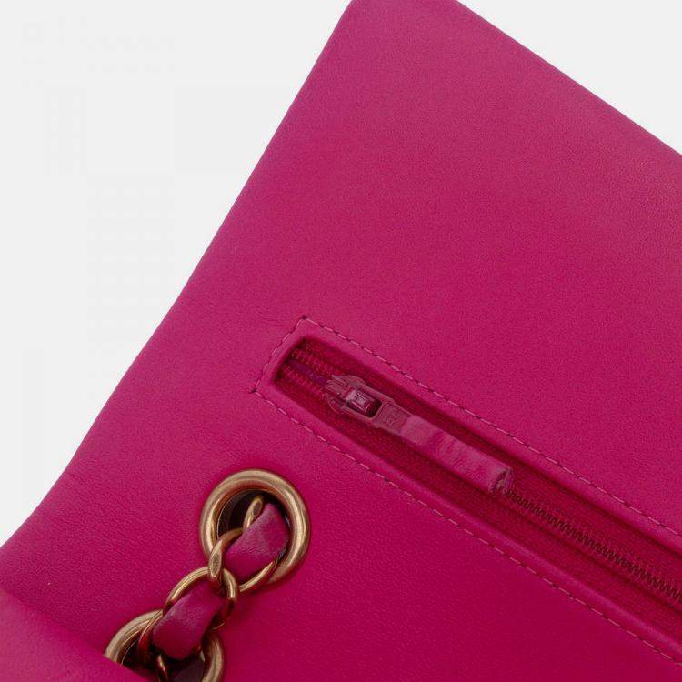 Pre Owned Chanel Classic Double Flap Medium Pink Chevron Lambskin Shoulder Bag
