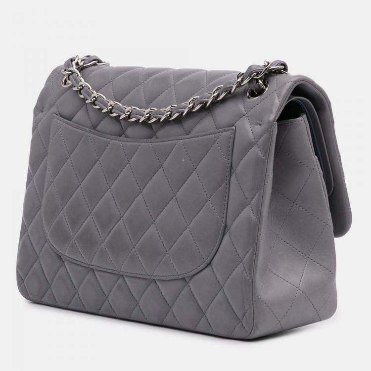 Pre Owned Chanel Classic Double Flap Jumbo Lambskin Shoulder Bag
