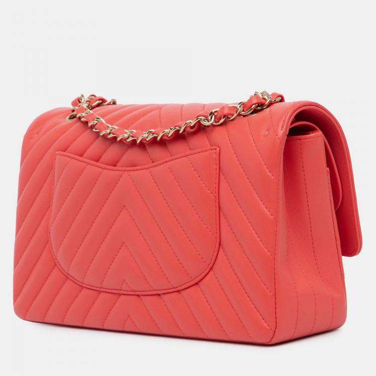 Pre Owned Chanel Classic Double Flap Medium Red Chevron Lambskin Shoulder Bag