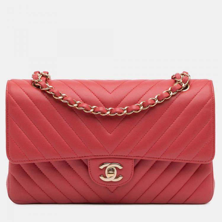 Pre Owned Chanel Classic Double Flap Medium Red Chevron Lambskin Shoulder Bag