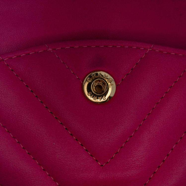 Pre Owned Chanel Classic Double Flap Medium Pink Chevron Lambskin Shoulder Bag