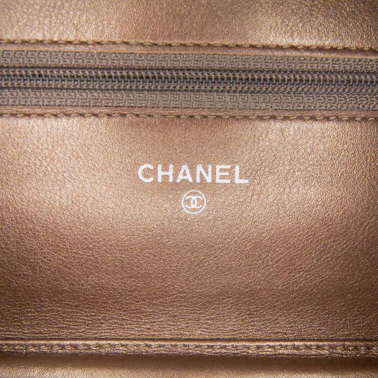 Pre Owned Chanel Brown CC Metallic Caviar Wallet On Chain
