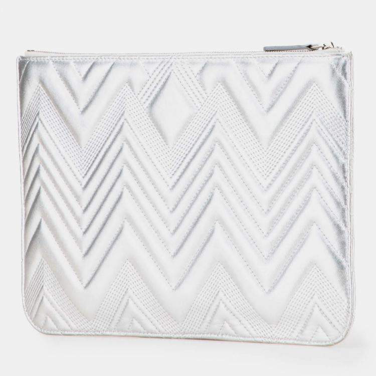 Pre Owned Chanel Silver Medium Metallic Chevron Calfskin O Case Clutch