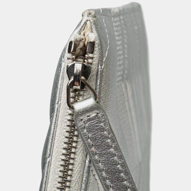 Pre Owned Chanel Silver Medium Metallic Chevron Calfskin O Case Clutch