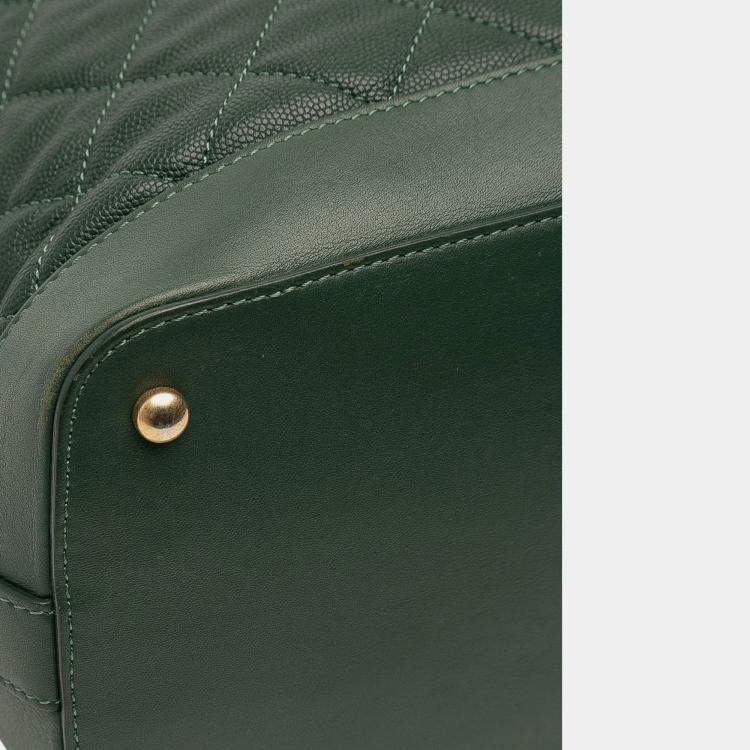 Pre Owned Chanel Green CC Quilted Caviar Casual Style Hobo