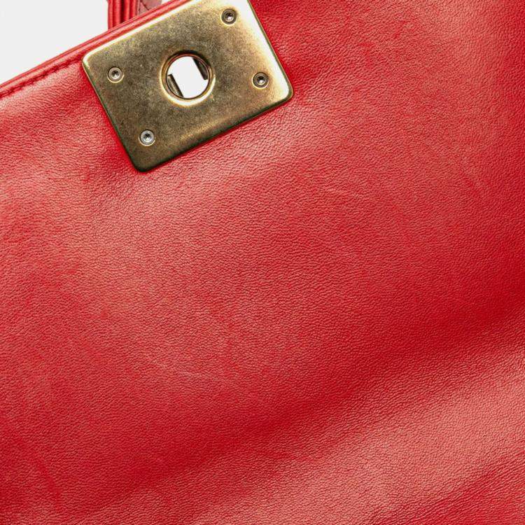 Pre Owned Chanel Boy Medium Red/Green Velour Leather Shoulder Bag
