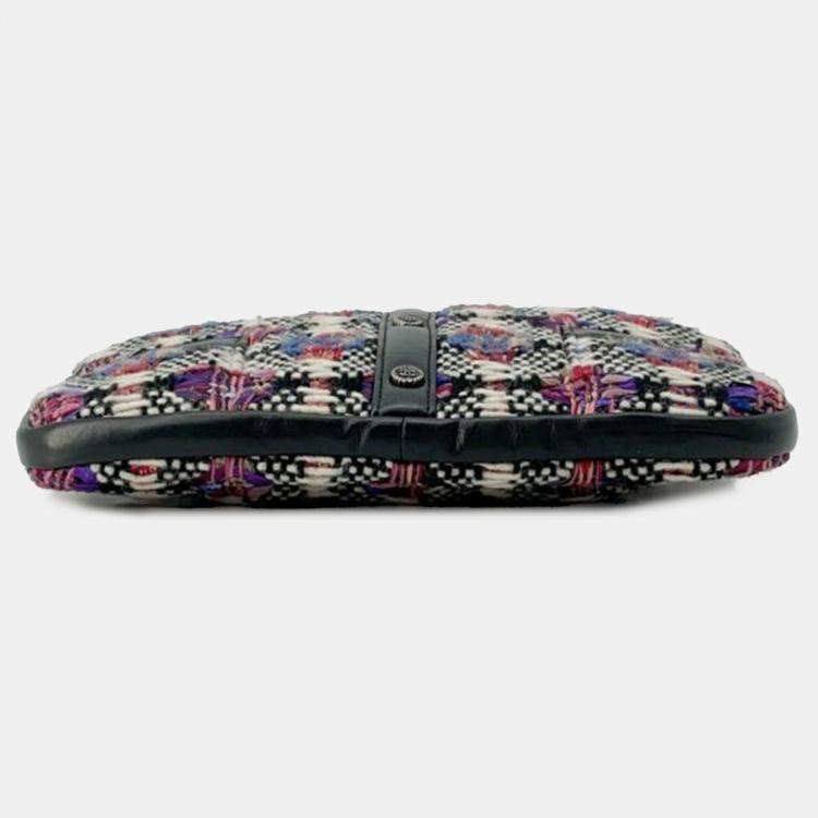 Pre Owned Chanel Black Small Tweed and Lambskin Girl Clutch on Chain