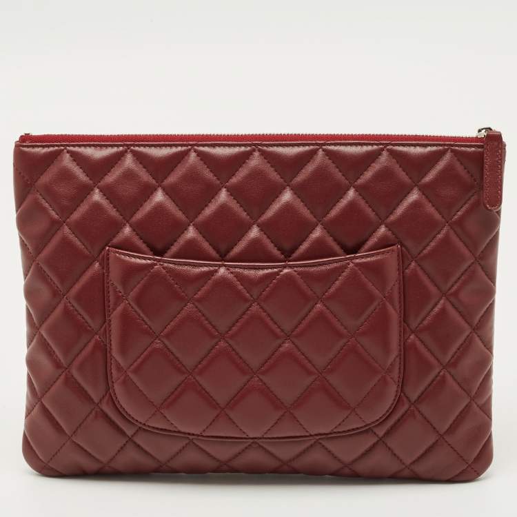 Pre Owned Chanel Burgundy Quilted Leather Medium O Case Clutch