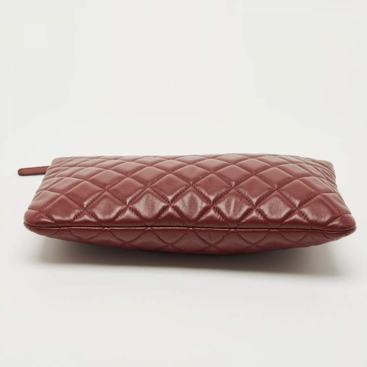 Pre Owned Chanel Burgundy Quilted Leather Medium O Case Clutch