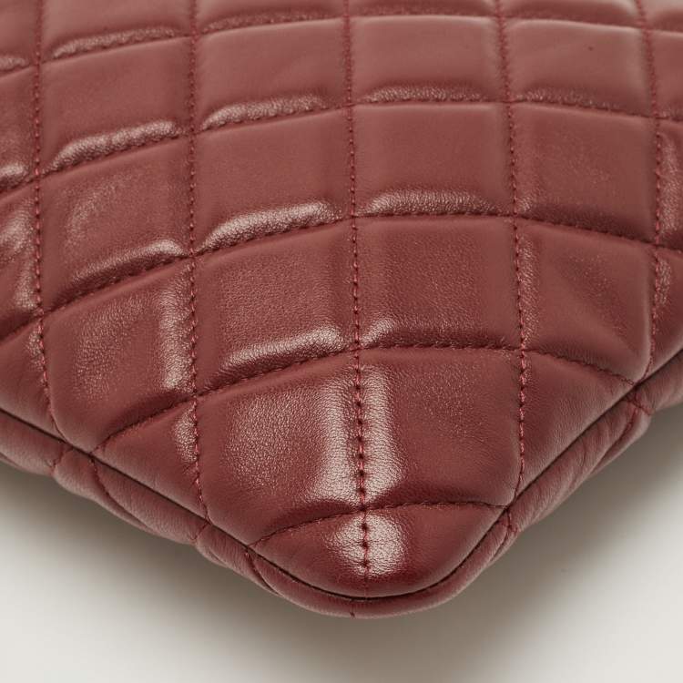 Pre Owned Chanel Burgundy Quilted Leather Medium O Case Clutch