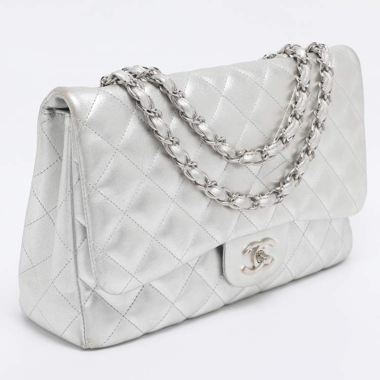 Pre Owned Chanel Silver Quilted Leather Jumbo Classic Single Flap Bag