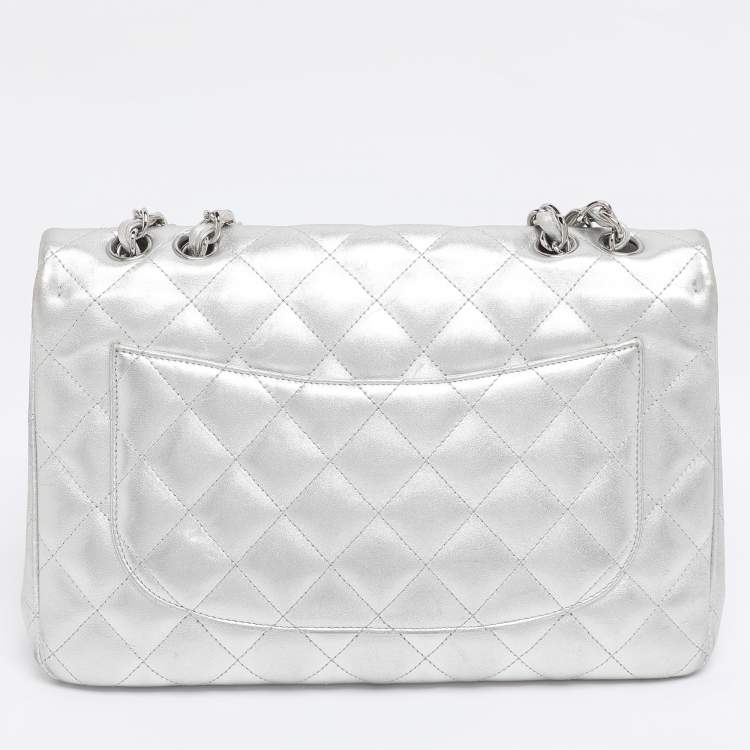 Pre Owned Chanel Silver Quilted Leather Jumbo Classic Single Flap Bag
